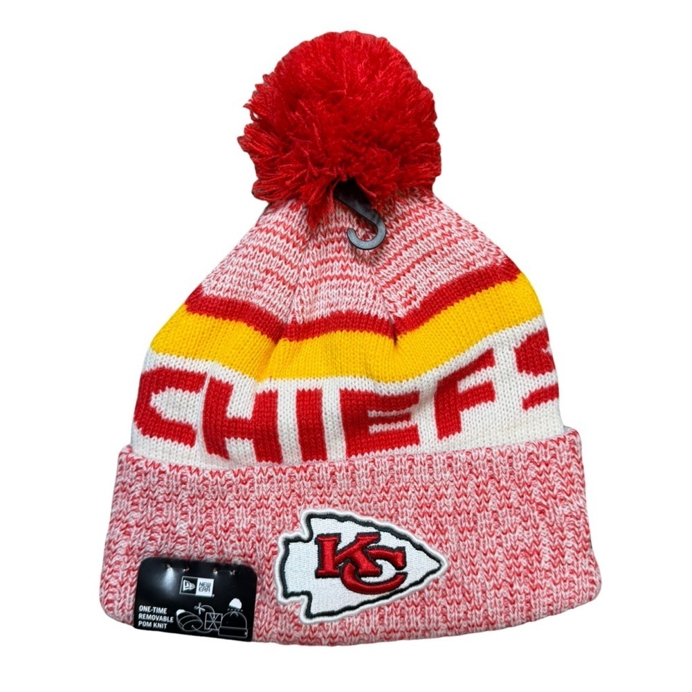NWT KANSAS CITY CHIEFS POM KNIT HAT